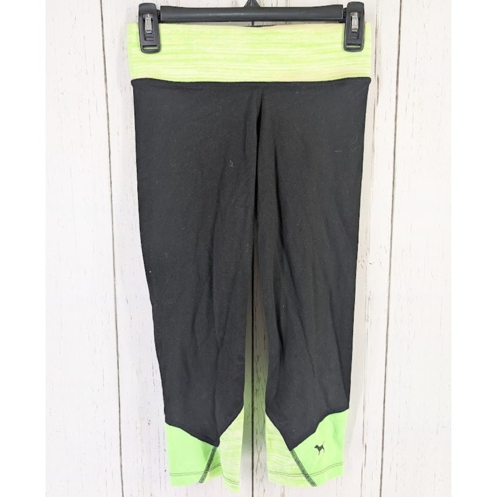 Victoria's Secret Love‎ Pink Yoga Size XS Black And Green Crop Active Leggings